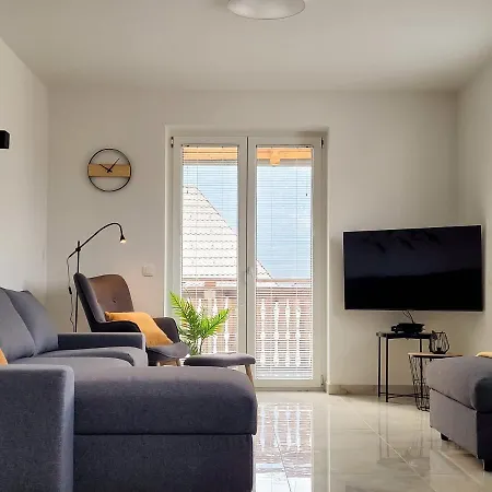 Apartments Julian Experience Rateče Kültér fotó