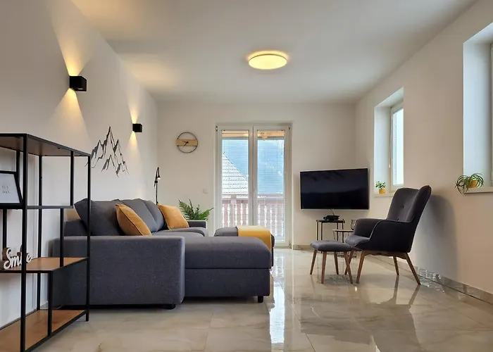 Apartments Julian Experience