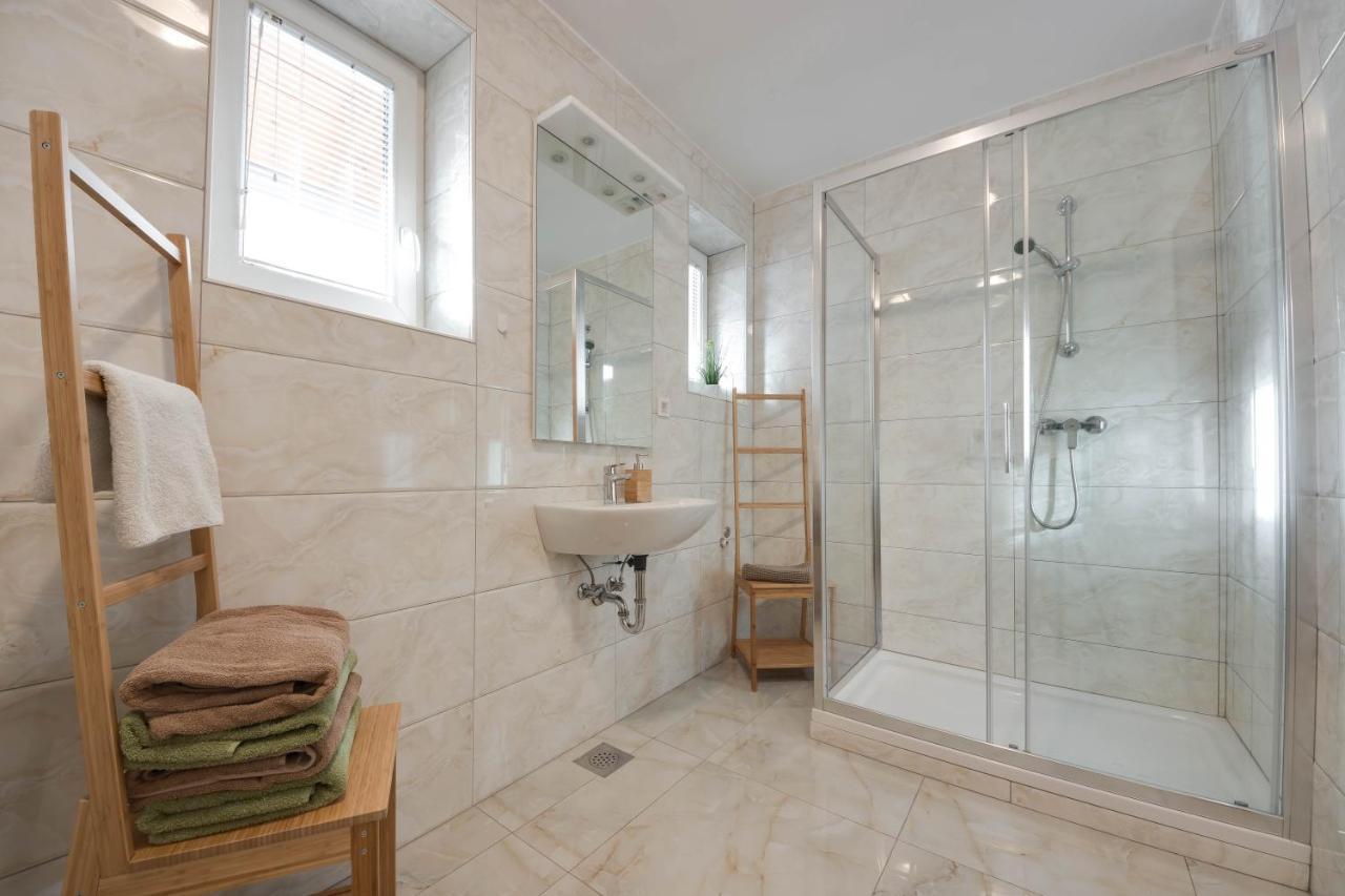 Apartma Julian Experience
